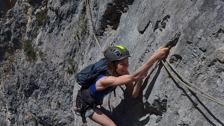Via ferrata "La grande Aventure" - Ambiance falaise sur cette via cordata dans le Verdon